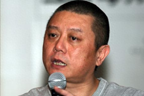 回顾著名编剧王朔最对不起老婆和女儿却说去世后遗产都给徐静蕾