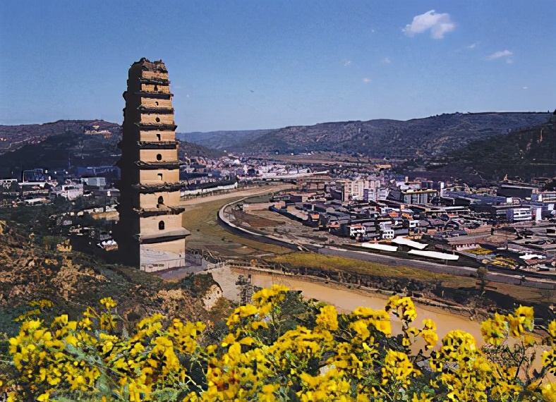 陕西富县用彩绘扮靓县城