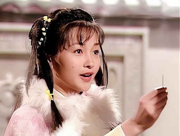 郭襄为何出家?与杨过无关,你看黄蓉留给她什么遗物,她痛不欲生