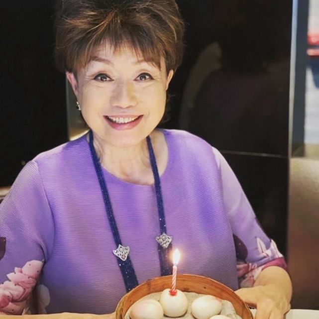 tvb老戏骨程可为生日有众多庆生饭局 坚持单身平常到处享用美食