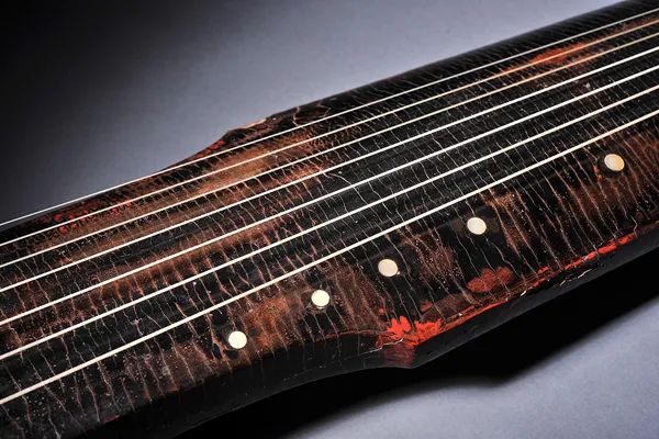 琴仙手工古琴丨关于古琴的断纹,你知道多少?