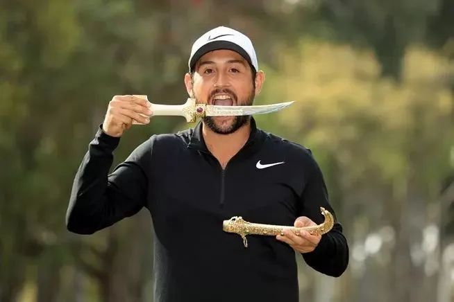 "刀口舔血"的家伙居然是个高尔夫冠军?