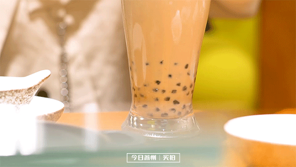 搭配涮火锅简直太完美了 另一位必不能少的拍档 就是 大红袍珍珠奶茶