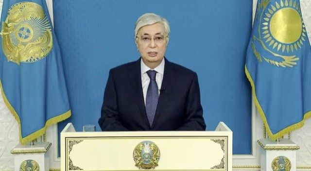 参与就给200美元?哈萨克斯坦暴徒们全招了,西方要求哈当局克制