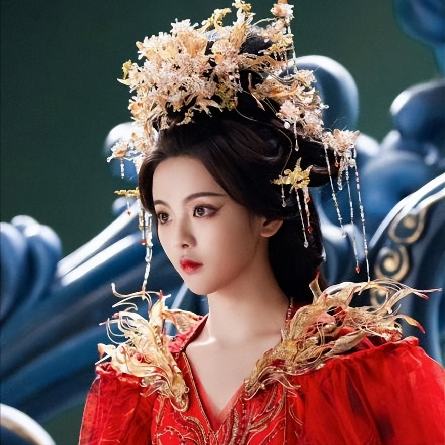 服化道千篇一律,从极简风到华丽风,古装剧还能卷出什么花样