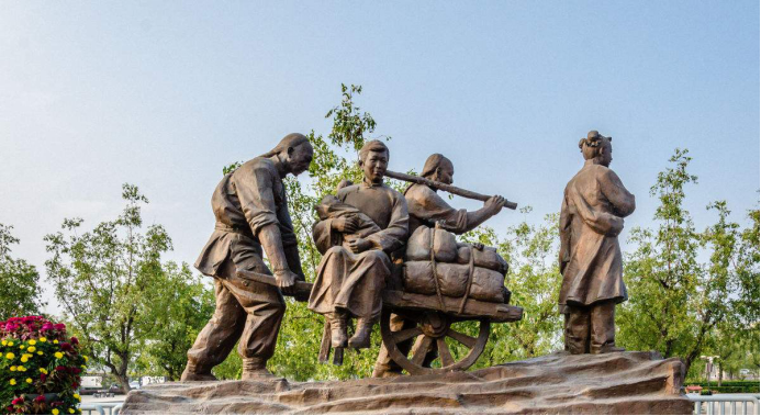 宋以前中国人移民南方,清朝以来却移民西北,东北,这是为什么?