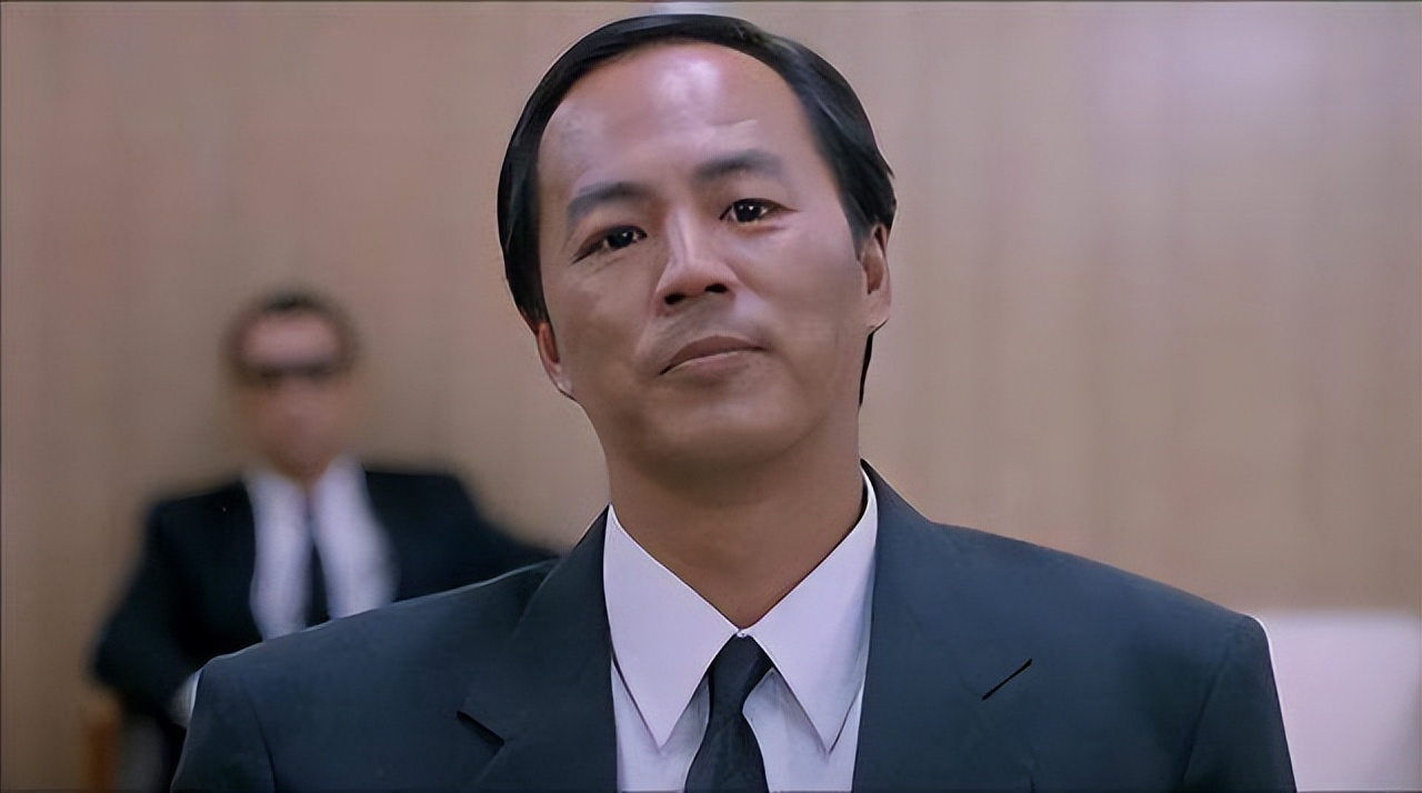 知名港星林晓峰缺席母亲生日会,林老太长相被指与弟弟狄龙太相似