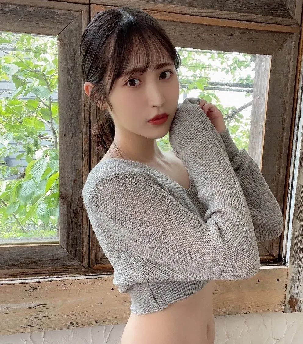 人美可爱的00后小姐姐,真的太漂亮了小野六花