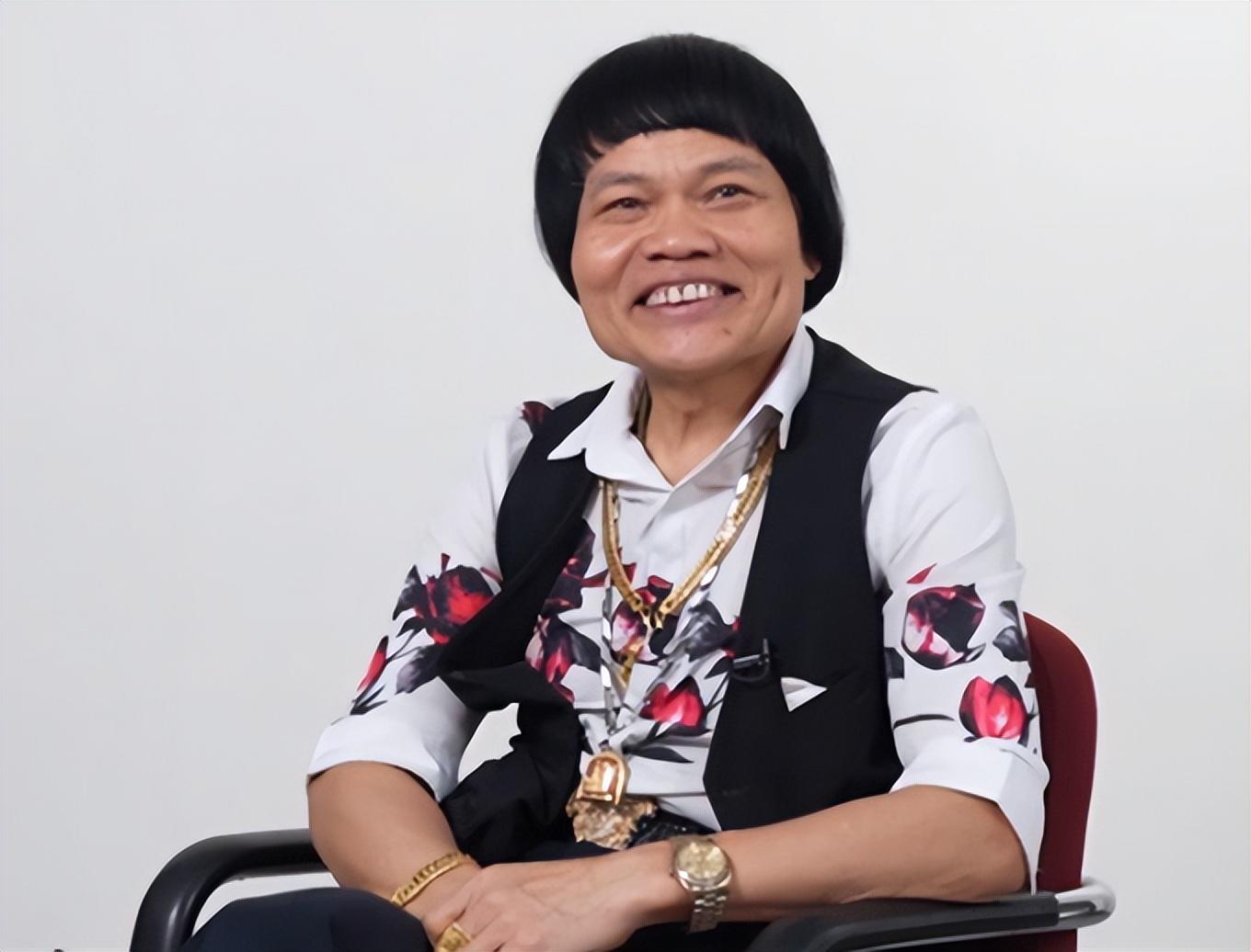 港星八两金与前妻和解!离婚24年澄清女方没卷钱跑,一家开心团聚