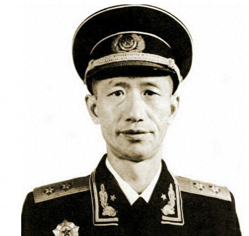 陈赓批评周希汉:我的同志弟,可不能犯本位主义错误呀