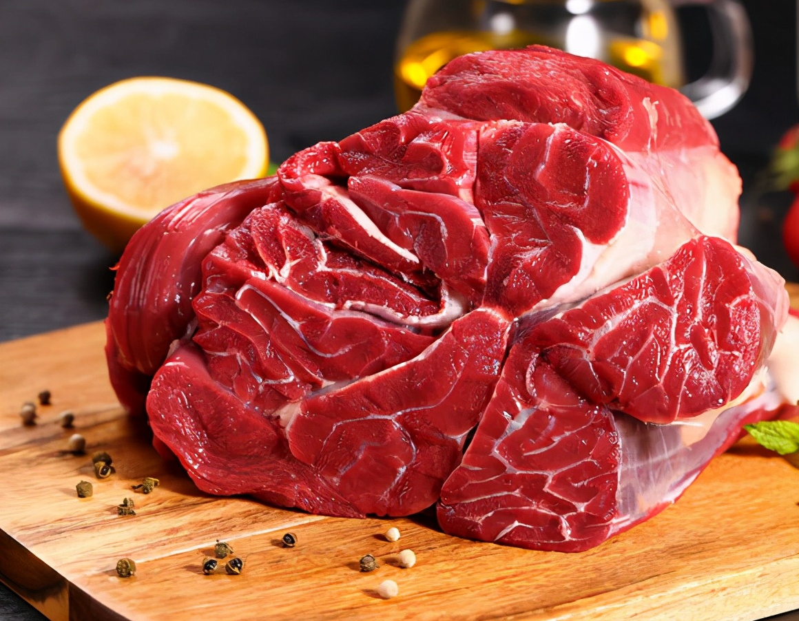 才知道,买牛腱子也分"前腱后腱"?口感差别大,多数人都不懂