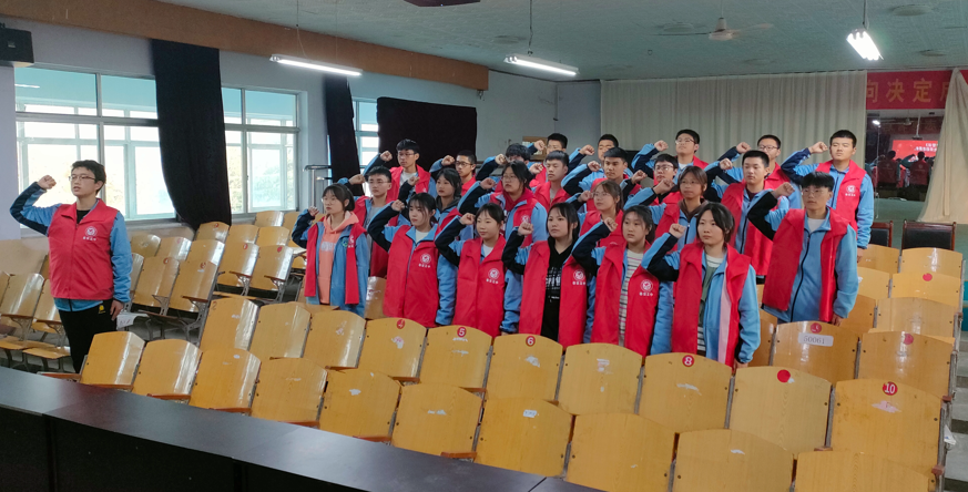 泰安五中开展青年志愿者活动