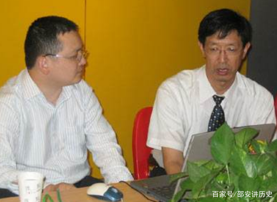 江民，江明惠击剑