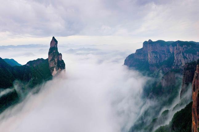 浙江一"冷门"小城,如仙境一般,风景美,物价低,适合十一出行