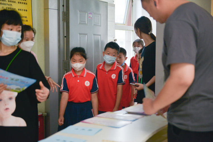 石家庄市中华南大街小学:夏日大闯关,乐考嘉年华