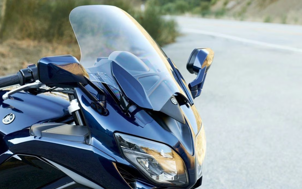 四缸豪华休旅摩托,2023款雅马哈fjr1300es详解,配置还需提高