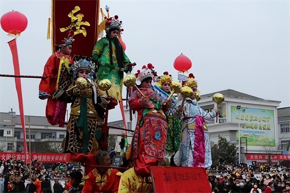 汉中特色民俗社火表演精彩纷呈