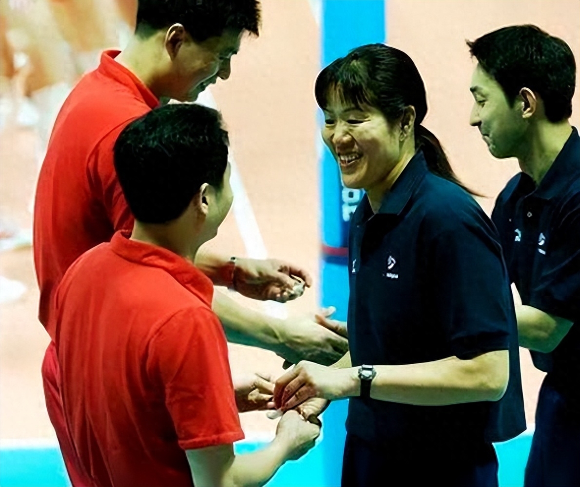 中国女排重整旗鼓 赖亚文接手指挥