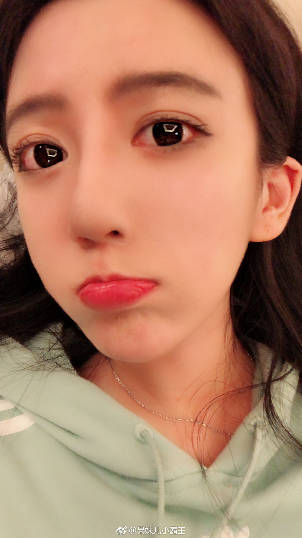 欧皇呆妹儿开箱连出三星有黑幕?矛头直指官方,网友笑着点头!