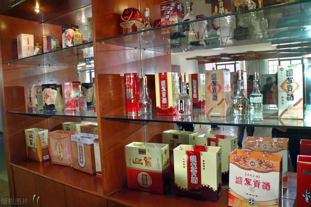 安徽本土白酒品牌,迎駕貢酒:乘風揚帆起,洞藏恰芳華