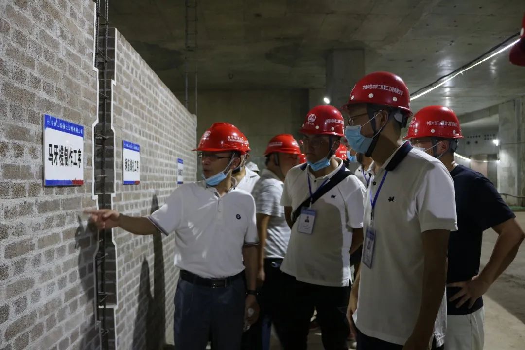 南宁地铁5号线组织开展机电装修安全质量文明施工标准化现场观摩暨