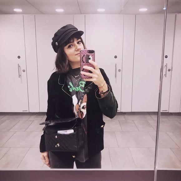 她被称为"初恋脸",又纯又欲,事业巅峰期早婚隐退