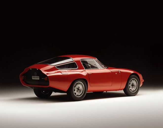 阿尔法罗密欧 giulia轿跑车(1962-1973)