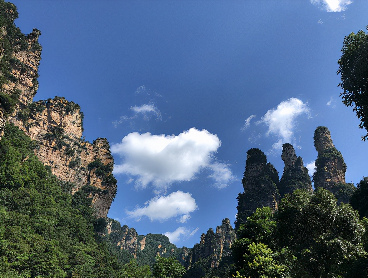 十里画廊-三姐妹峰