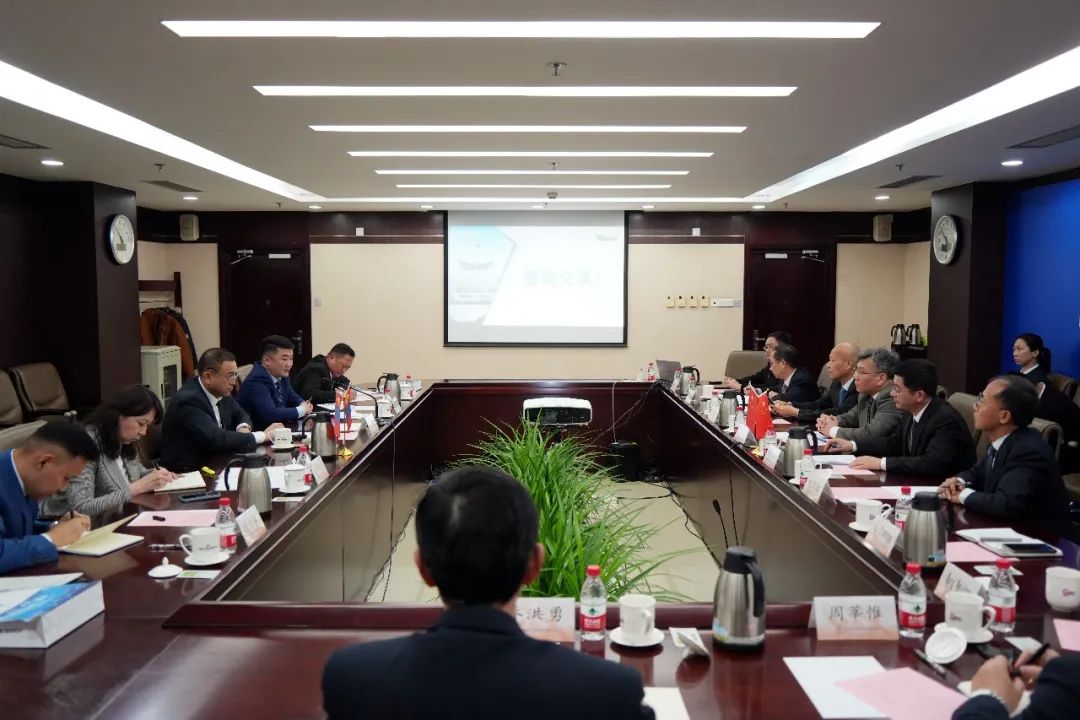 中国核建总经理戴雄彪会见蒙古能源部长一行