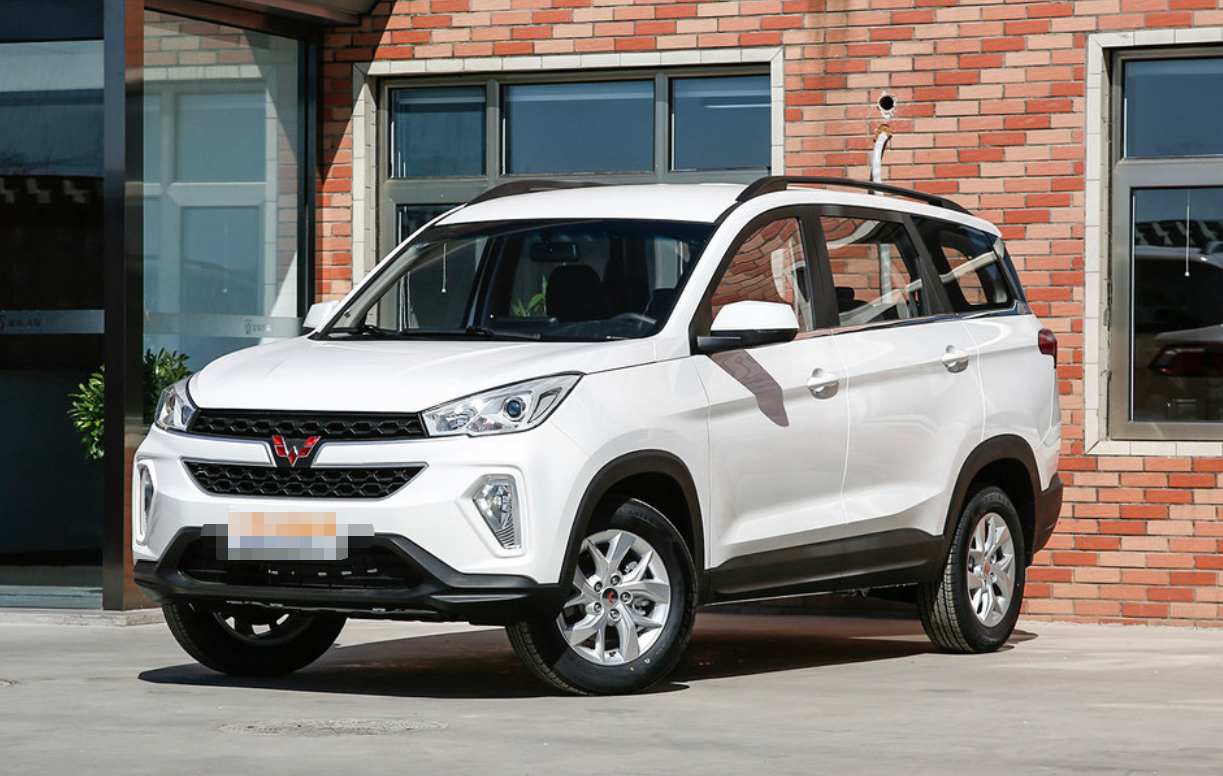 7座布局超大空间加后驱,家用商用互不耽误,2020五菱s3全新升级