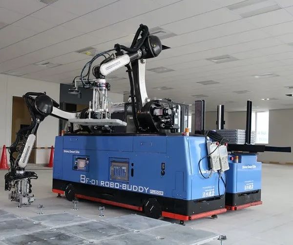 5秒铺一张瓷砖!武汉一工地用机器人贴砖,瓷砖铺贴趋向无人化?