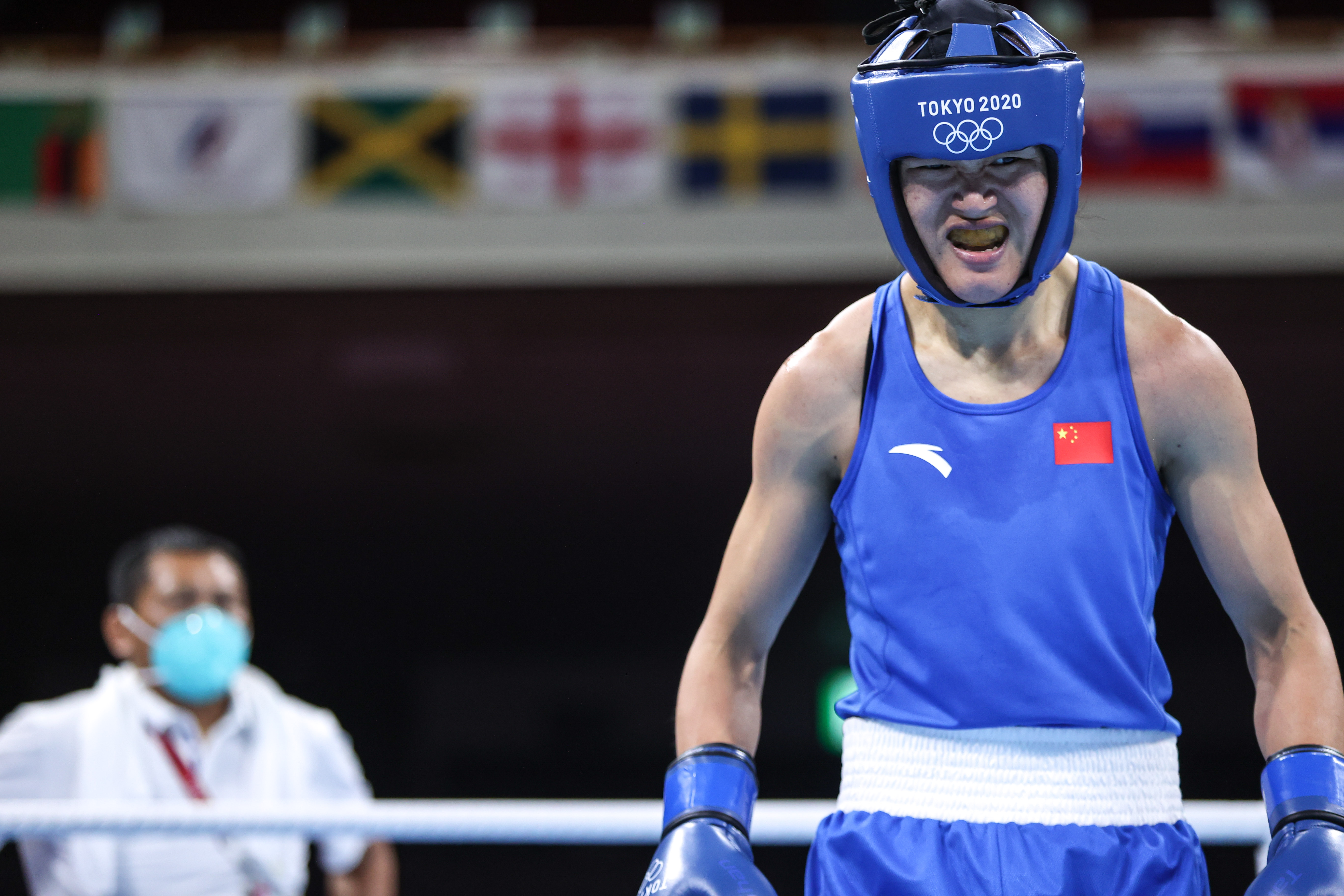 拳击——女子沉量级:中国选手谷红晋级决赛