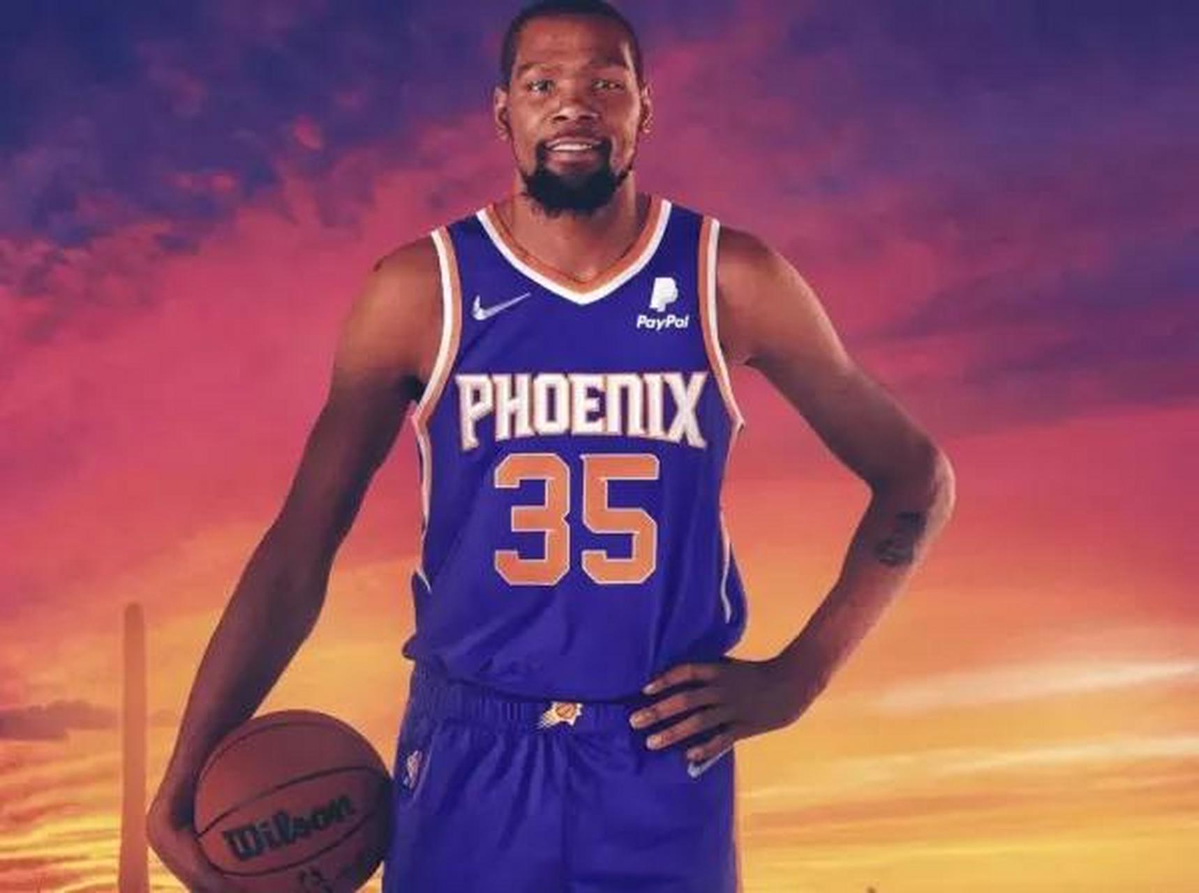 杜兰特向太阳队明确表示,杜兰特现在不想谈论任何续约事宜,一切都等