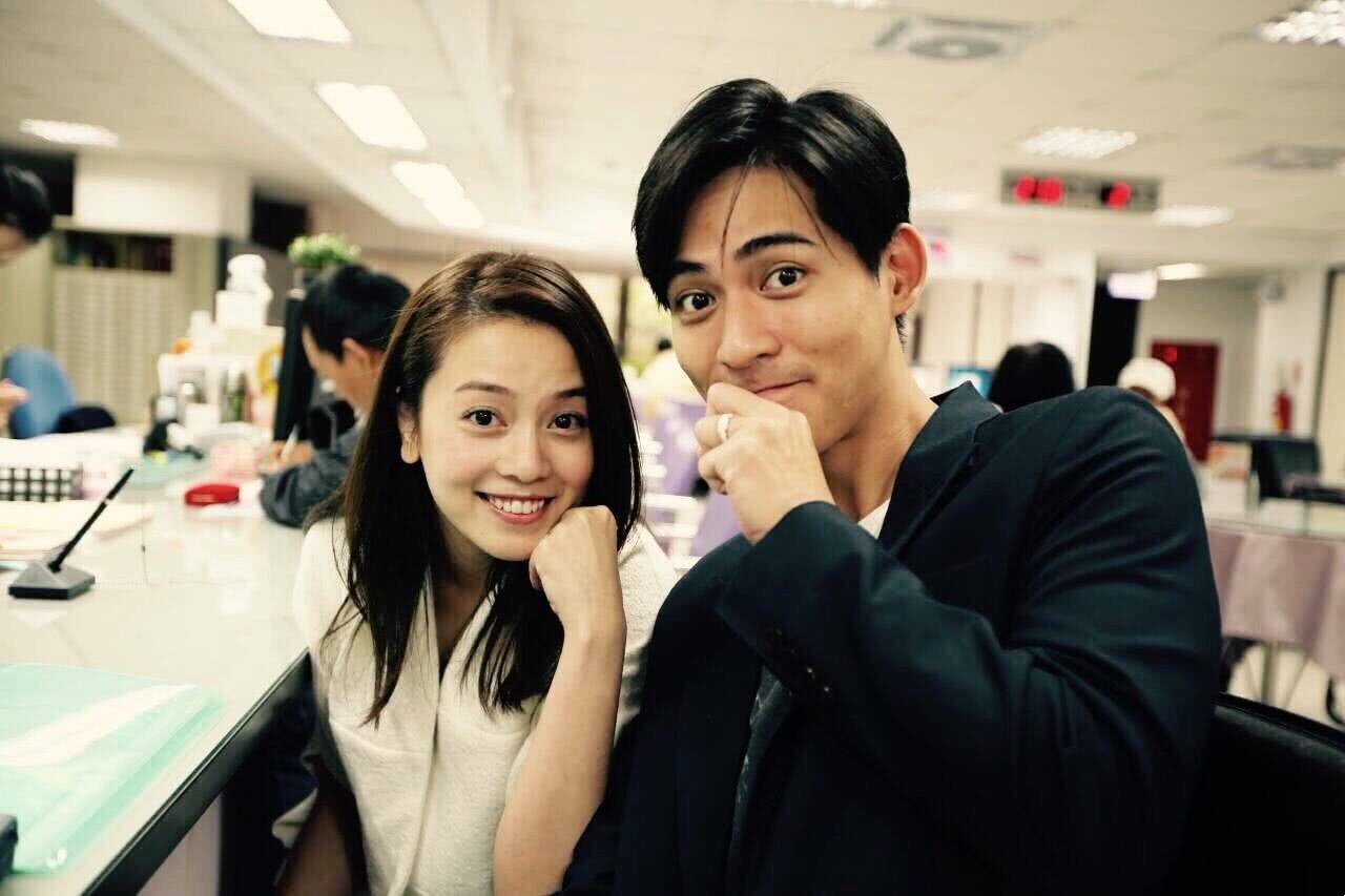 19岁成"偶像派鼻祖",偷偷恋爱3年,宠妻成瘾的他让粉丝羡慕