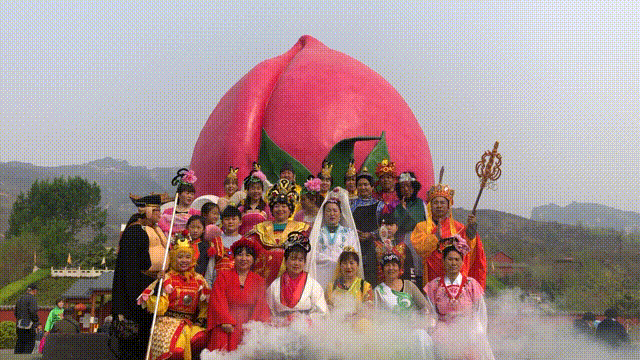 山桃花节引来火爆"人海"!王母山春日胜景迎颜值巅峰!