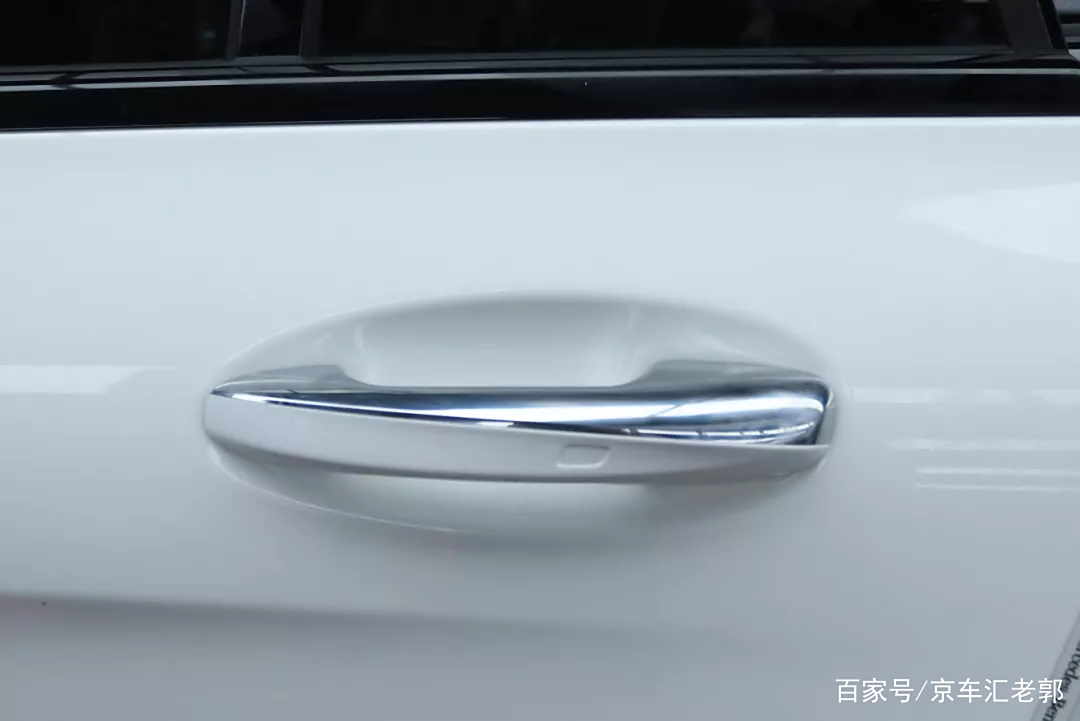 奔驰GLC改装 发光出风口 旋转高音_奔驰舒适进入 尾门