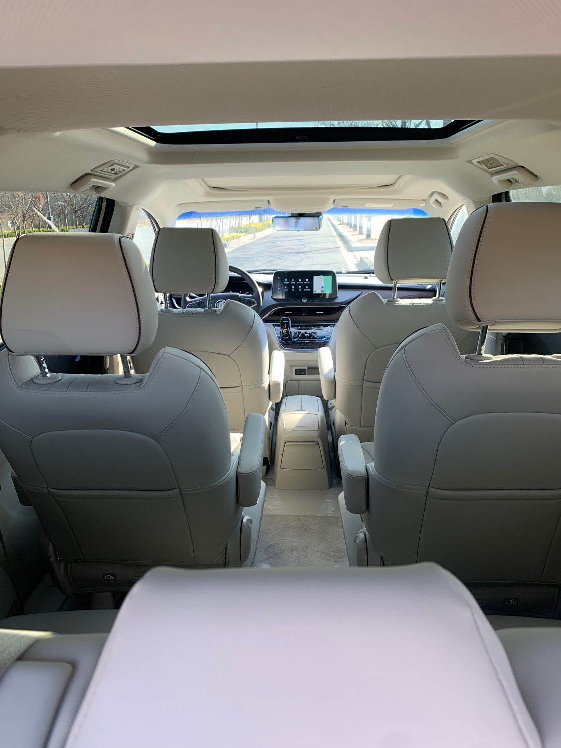 商务车的天花板王者身份—别克gl8