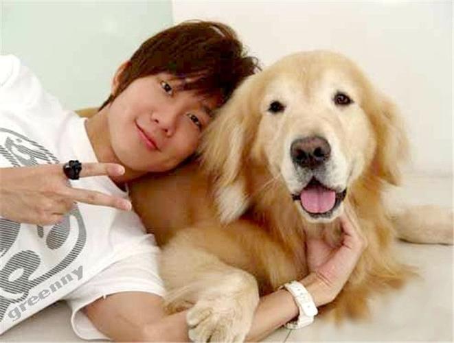 盘点明星养的狗,蔡徐坤家的"又呆又萌",你养同款了吗?