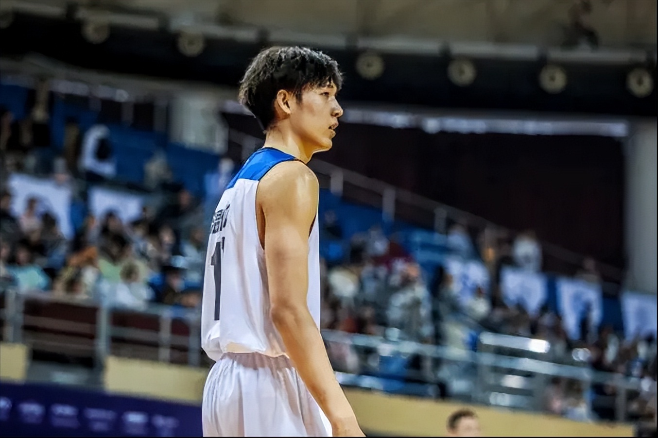 "吉大流川枫" 温佳龙:cba选秀选人标准是帅的,曾单场砍下51分