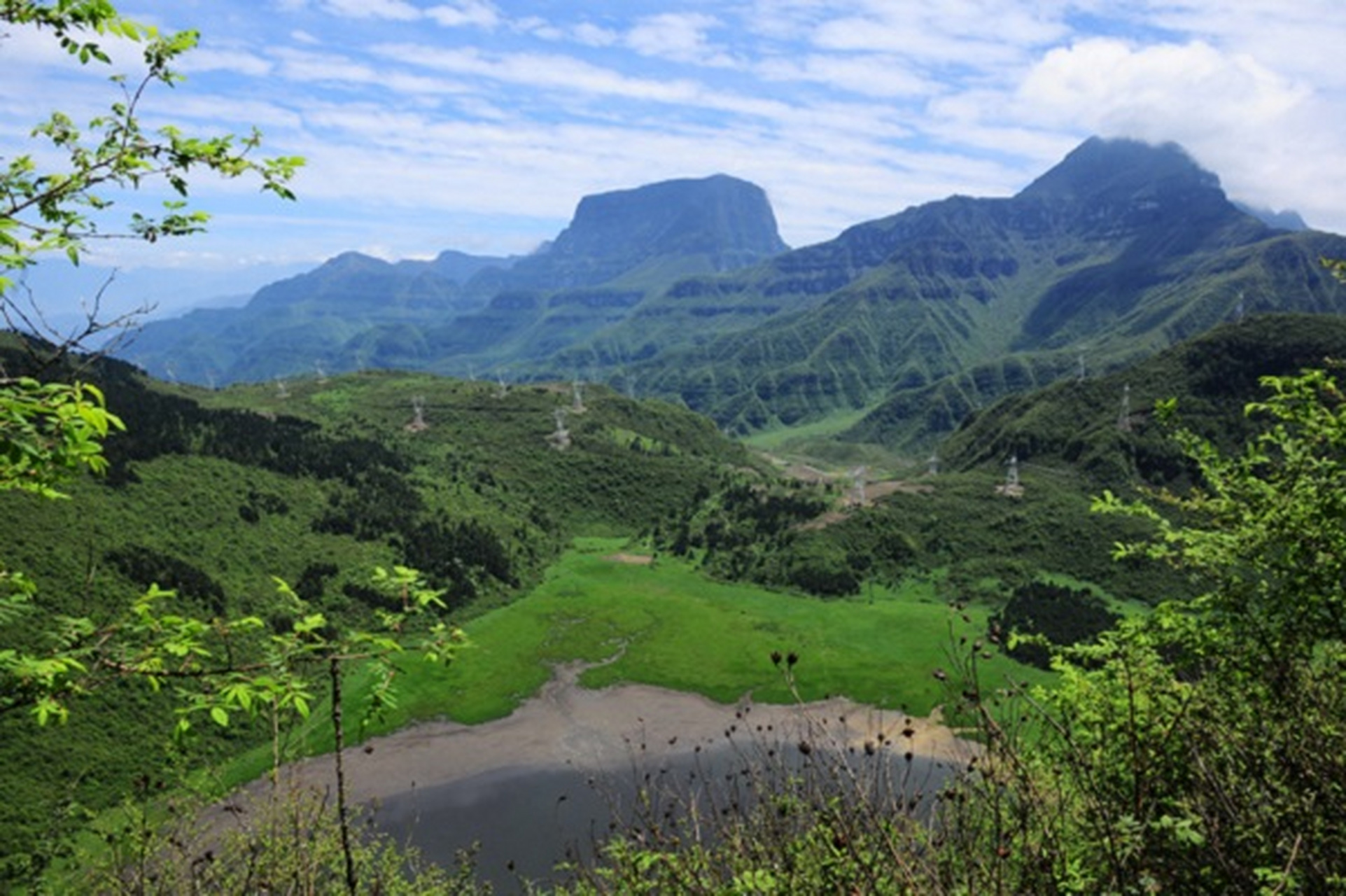vlog打卡计划#探索乐山大瓦山湿地公园,感受自然之美!
