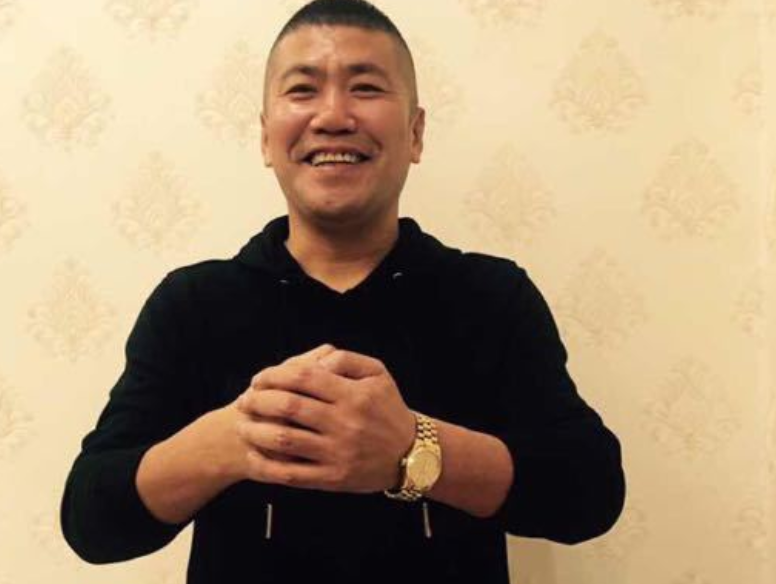 "赵本六"合同已被舞帝利哥解除,再爆私下聊天记录,直呼其绰号