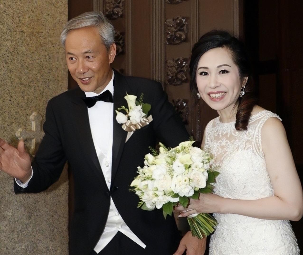 甜蜜!tvb金牌绿叶陈荣峻,吴香伦结婚4周年,黄昏恋羡煞旁人