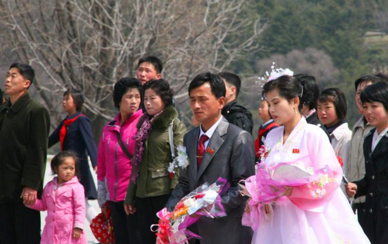 朝鲜正在举行的婚礼