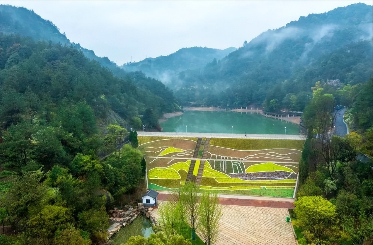 临安玲珑山风景区图片