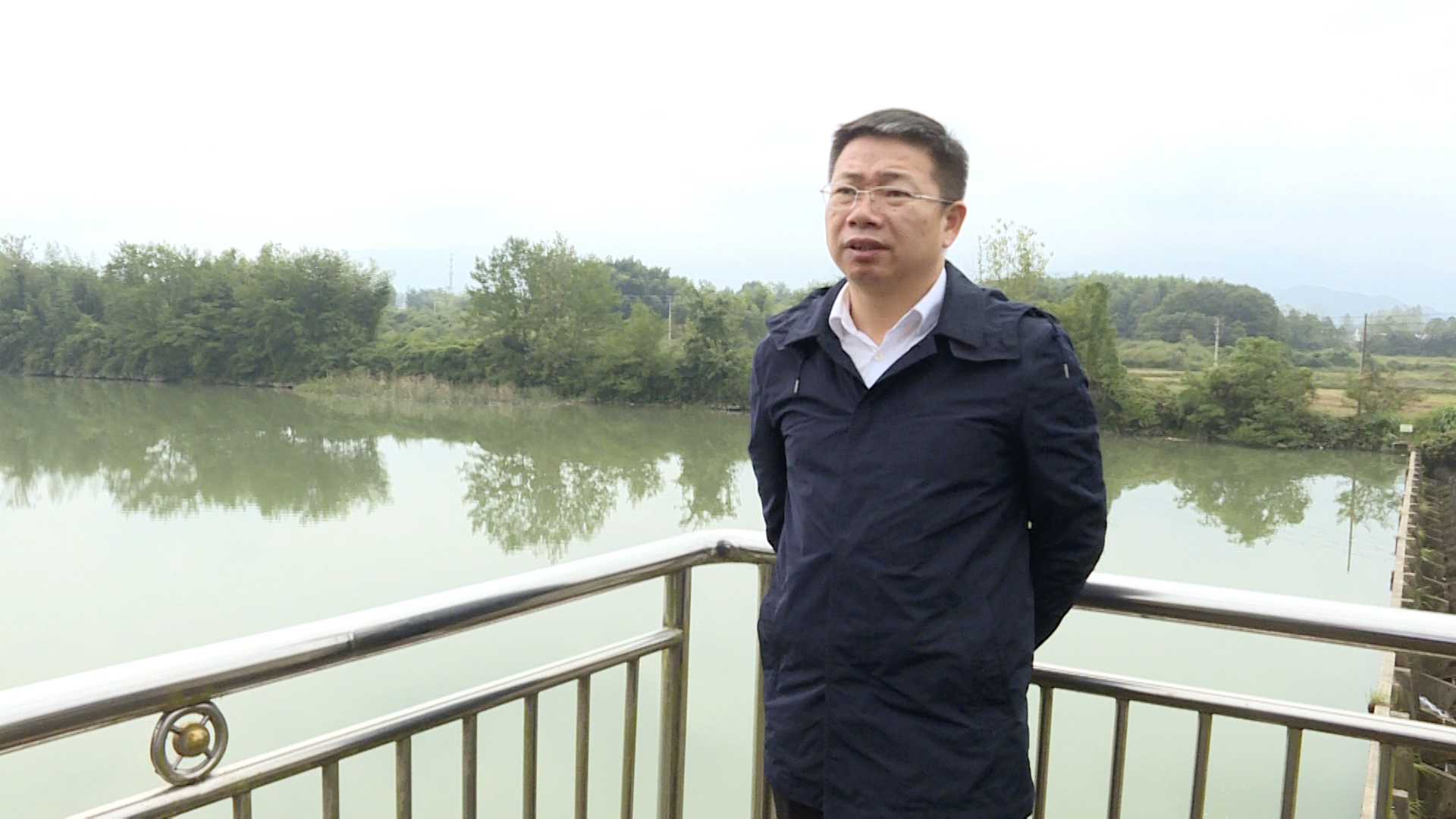 通城县长刘明灯对菖蒲港河进行全线巡查 确保河长制工作落实见效