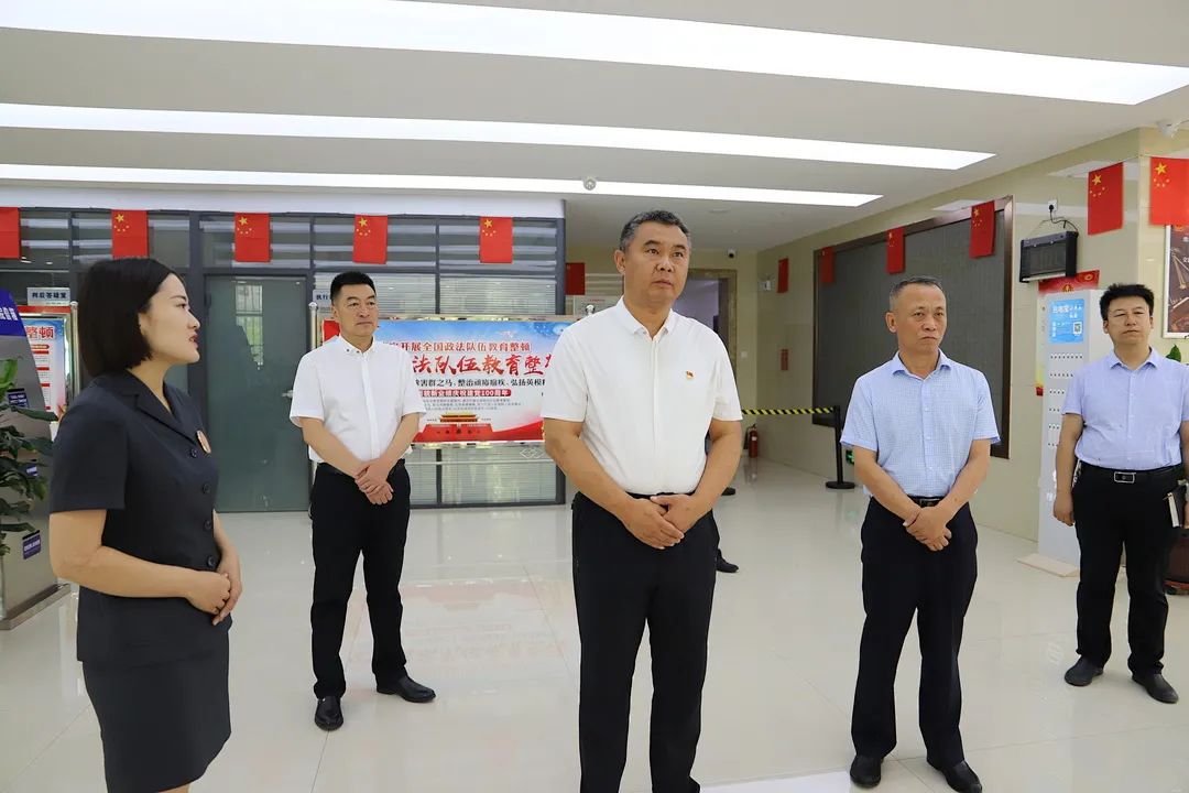 石拐区委金永强副书记调研指导法院工作