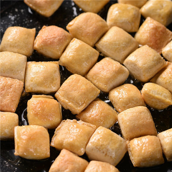 来云南昆明,一定要品尝的8道小吃,味道鲜美醇厚,吃过不留遗憾