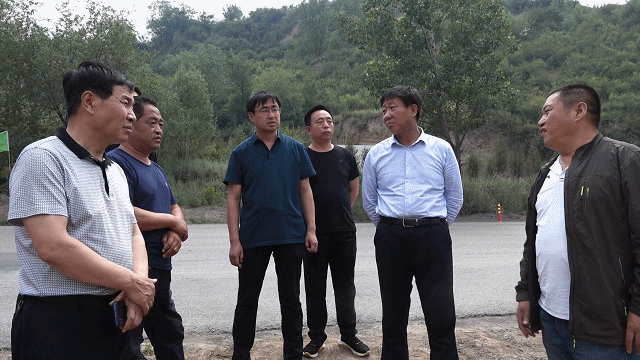 交口:郑海生调研汾石高速各标段工程进度