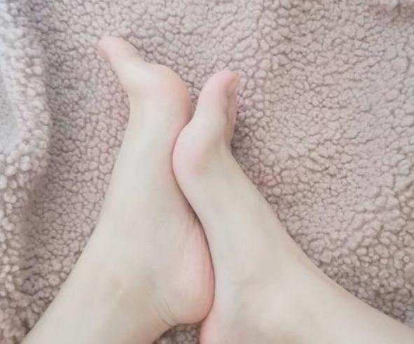 女人健不健康,看脚就能知晓,对照看看你的脚有没有这5个特征