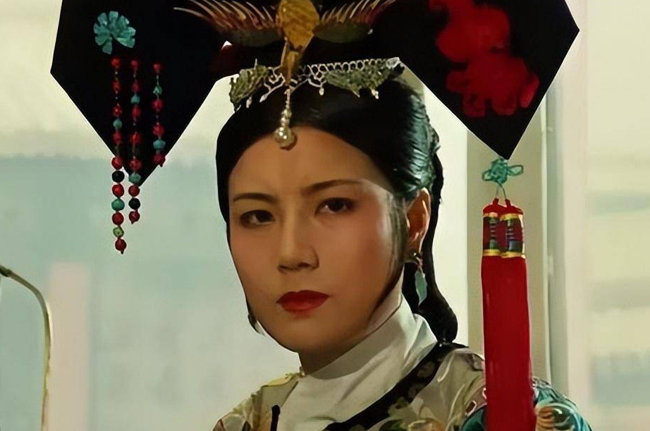 陈烨:35岁息影,嫁美国丈夫生两子,如今一家四口其乐融融